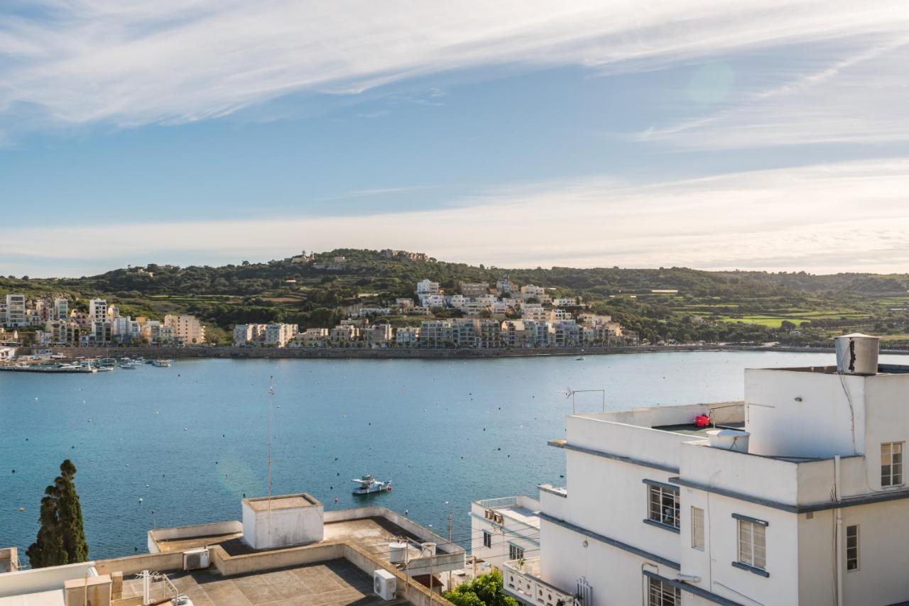 Bayview 2 Bedroom Seaview Apartment With Large Terrace With Panoramic Views - By Getawaysmalta セント・ポールズ・ベイ エクステリア 写真