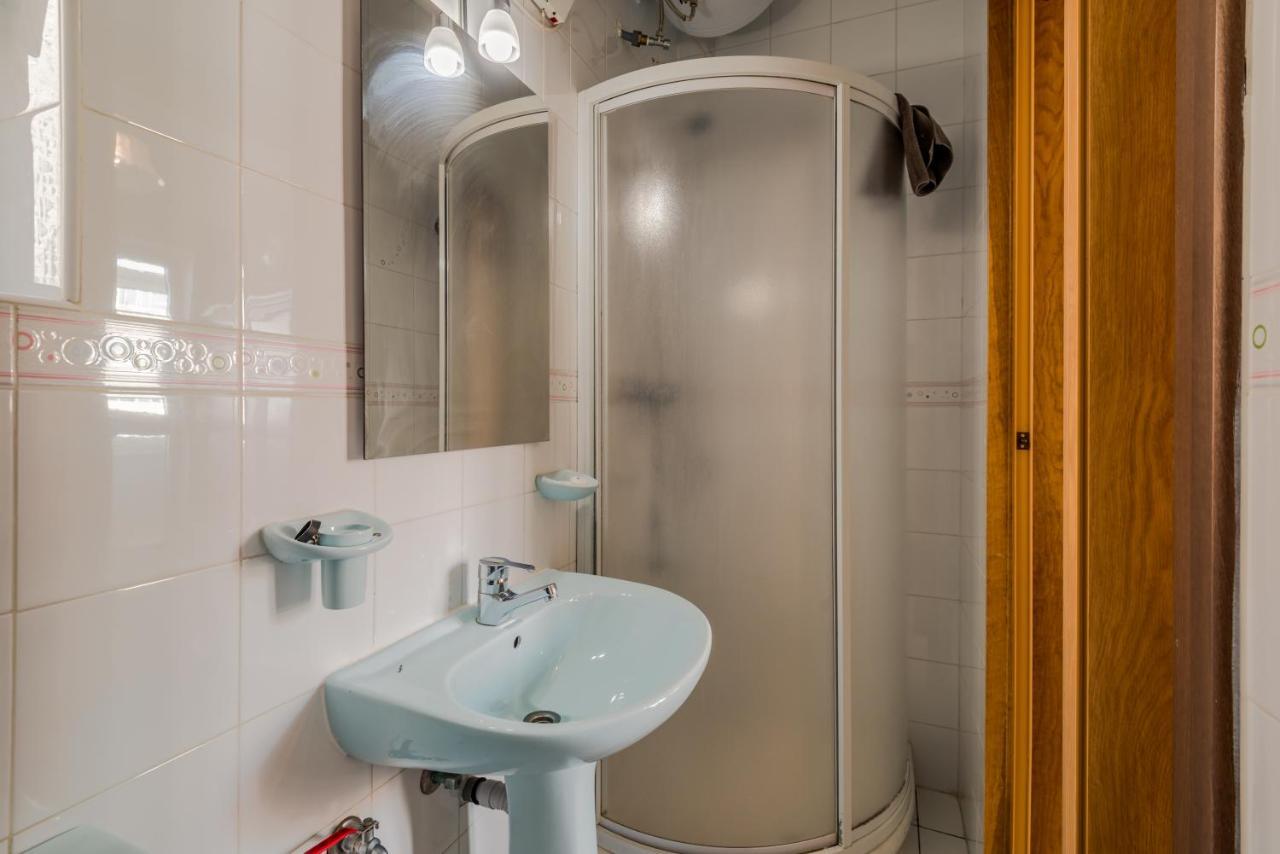 Bayview 2 Bedroom Seaview Apartment With Large Terrace With Panoramic Views - By Getawaysmalta セント・ポールズ・ベイ エクステリア 写真