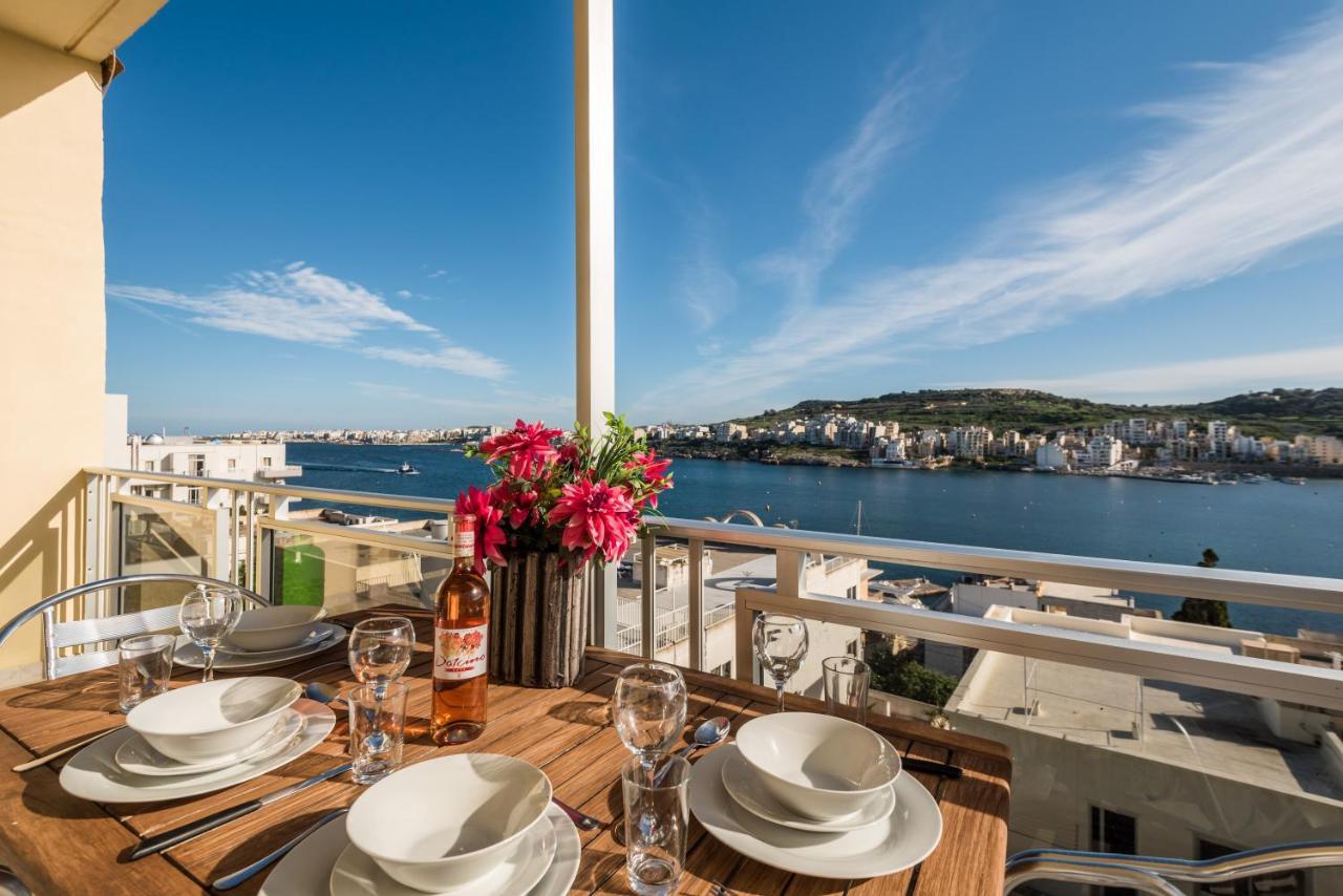 Bayview 2 Bedroom Seaview Apartment With Large Terrace With Panoramic Views - By Getawaysmalta セント・ポールズ・ベイ エクステリア 写真