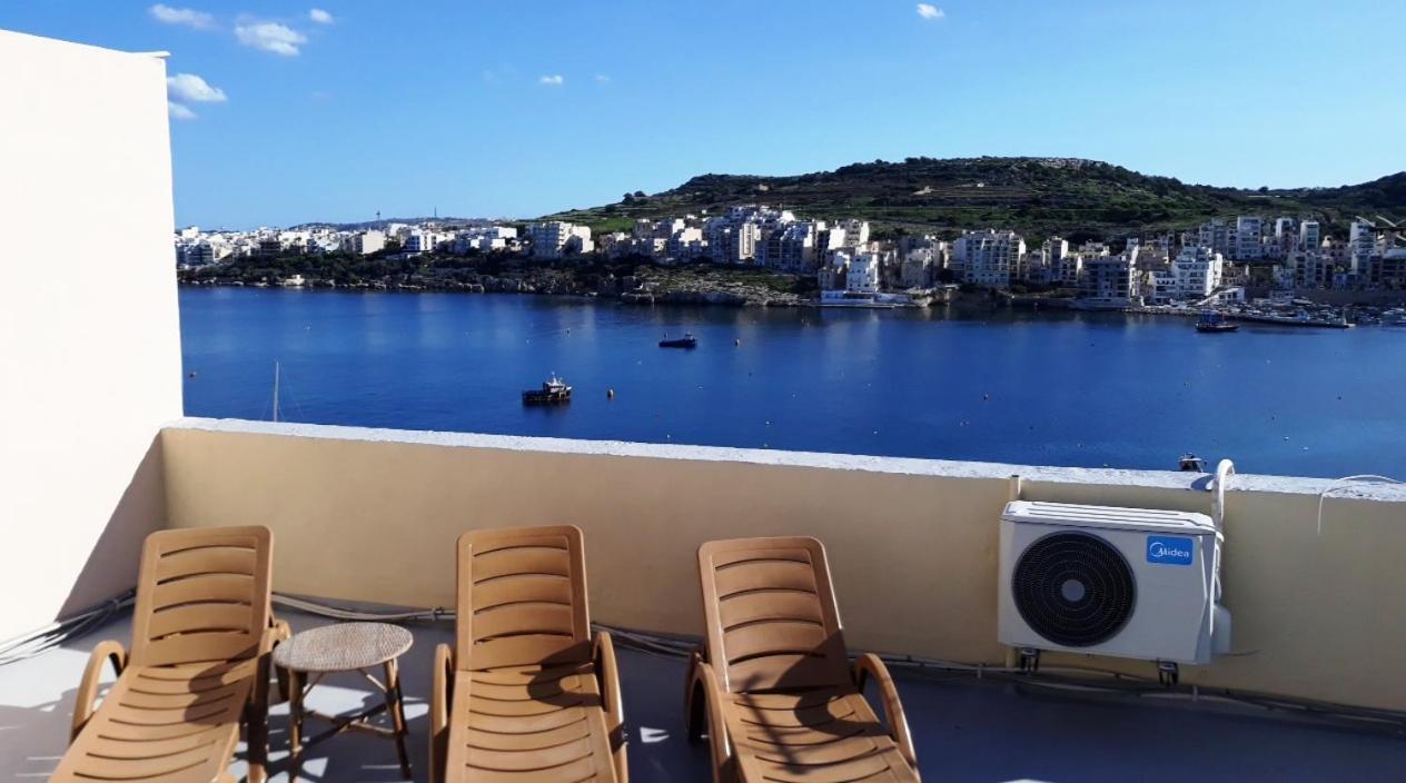 Bayview 2 Bedroom Seaview Apartment With Large Terrace With Panoramic Views - By Getawaysmalta セント・ポールズ・ベイ エクステリア 写真